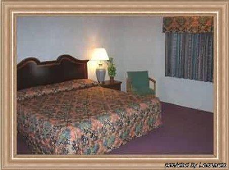 Budget Inn 노스킹스타운 객실 사진